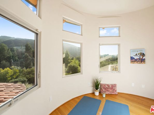 2175 Cold Canyon Road, Calabasas CA 91302