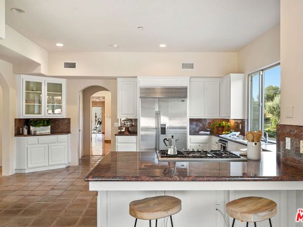 2175 Cold Canyon Road, Calabasas CA 91302