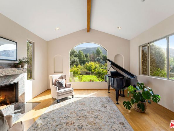 2175 Cold Canyon Road, Calabasas CA 91302
