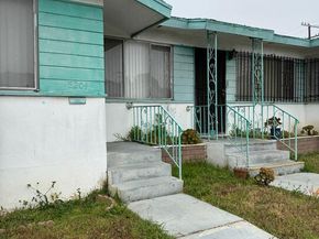 8204 S Harvard Boulevard, Los Angeles CA 90047