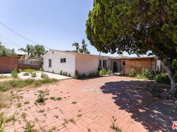 9870 Woodale Avenue, Arleta CA 91331