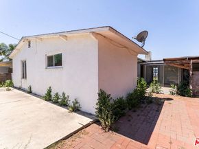 9870 Woodale Avenue, Arleta CA 91331