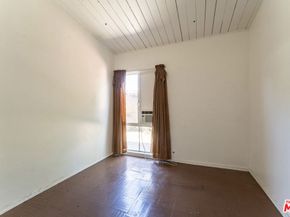 9870 Woodale Avenue, Arleta CA 91331