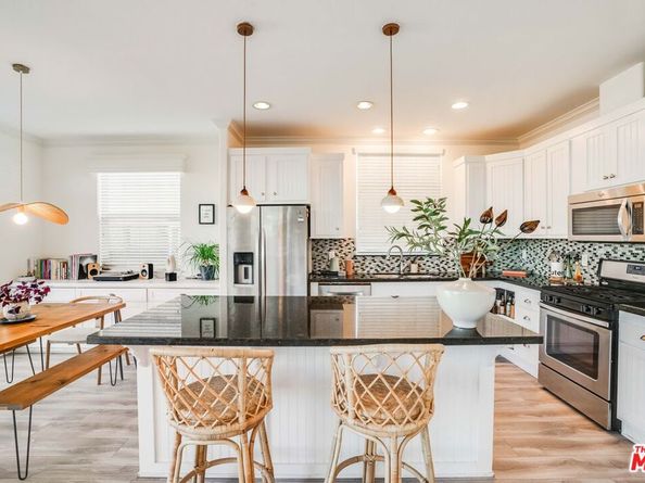 1302 Zuni Lane, Topanga CA 90290