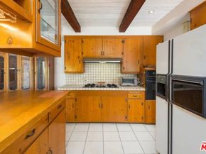 3480 MANDEVILLE CANYON Road, Los Angeles CA 90049