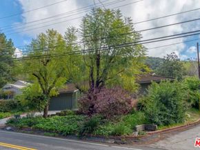 3480 MANDEVILLE CANYON Road, Los Angeles CA 90049