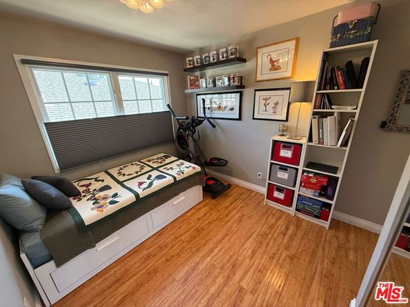 12818 Neon Way, Granada Hills CA 91344