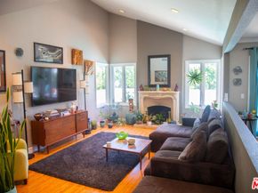 12818 Neon Way, Granada Hills CA 91344