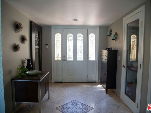 12818 Neon Way, Granada Hills CA 91344