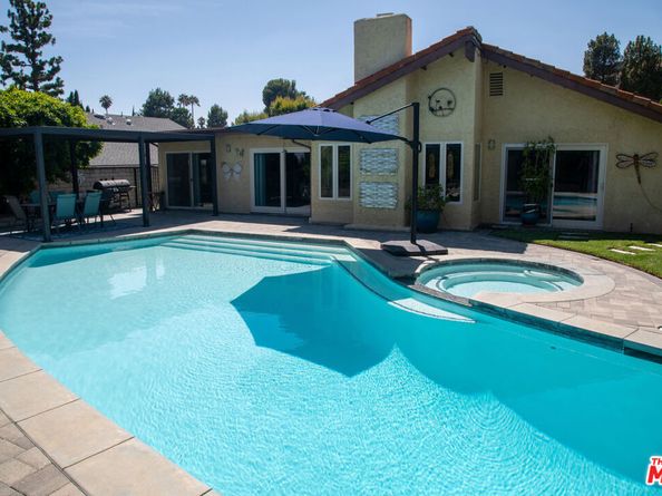 12818 Neon Way, Granada Hills CA 91344