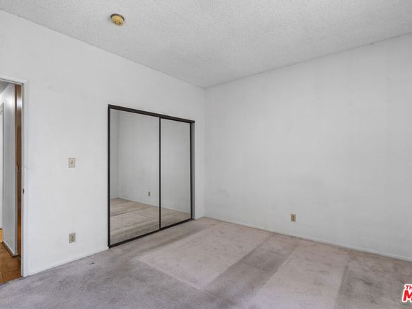 424 S Westmoreland Avenue 210, Los Angeles CA 90020