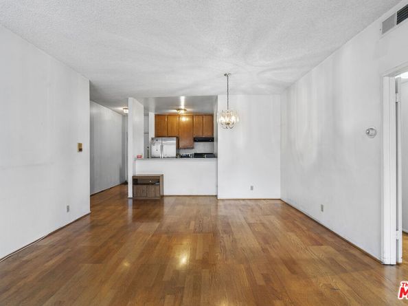 424 S Westmoreland Avenue 210, Los Angeles CA 90020