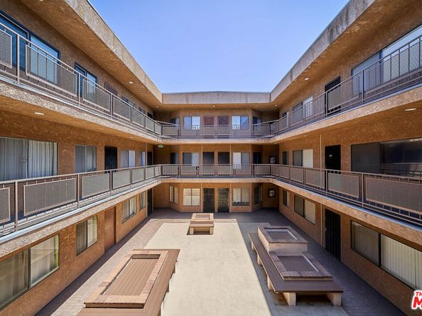 424 S Westmoreland Avenue 210, Los Angeles CA 90020