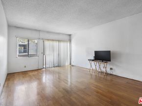 424 S Westmoreland Avenue 210, Los Angeles CA 90020