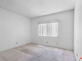 424 S Westmoreland Avenue 210, Los Angeles CA 90020