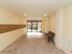 424 S Westmoreland Avenue 210, Los Angeles CA 90020