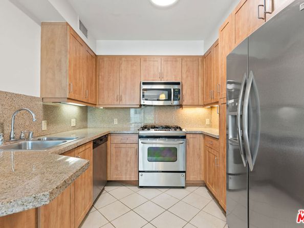 267 S San Pedro Street 211, Los Angeles CA 90012