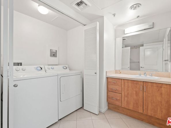 267 S San Pedro Street 211, Los Angeles CA 90012