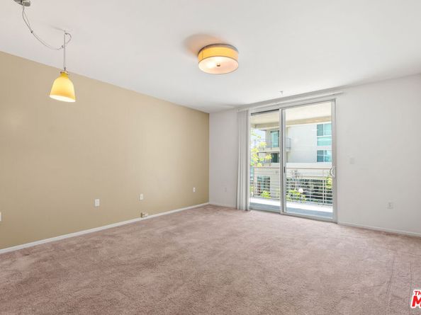 267 S San Pedro Street 211, Los Angeles CA 90012