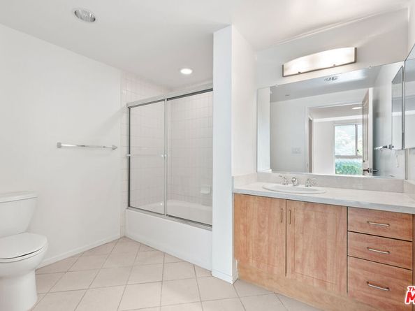 267 S San Pedro Street 211, Los Angeles CA 90012