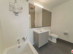 889 Francisco Street 1501, Los Angeles CA 90017