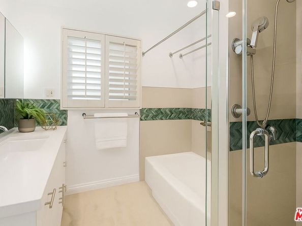 28 5th Place, Long Beach CA 90802