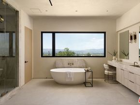 16401 Mulholland Drive, Los Angeles CA 90049