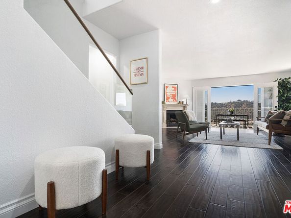 1715 Kemper Street, Los Angeles CA 90065