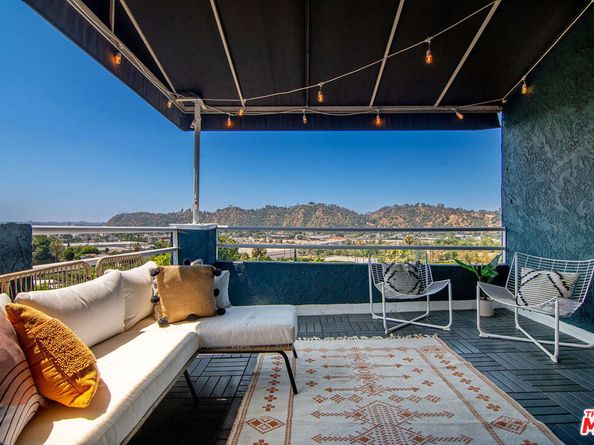 1715 Kemper Street, Los Angeles CA 90065