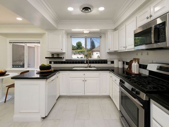 4547 Ledge Avenue, Toluca Lake CA 91602