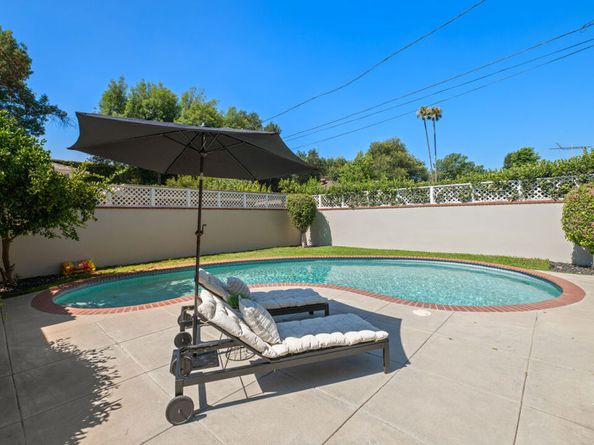 4547 Ledge Avenue, Toluca Lake CA 91602