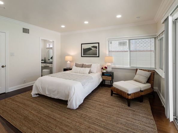 4547 Ledge Avenue, Toluca Lake CA 91602