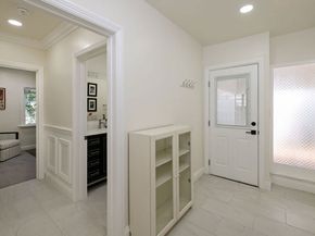 4547 Ledge Avenue, Toluca Lake CA 91602