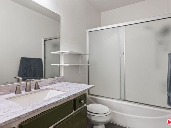 18307 Burbank Boulevard 336, Tarzana CA 91356