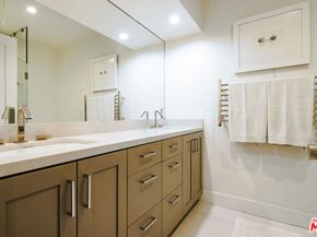 2817 3rd Street 4, Santa Monica CA 90405