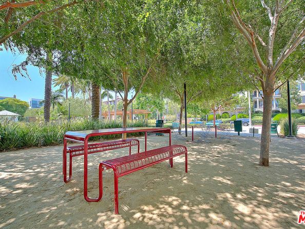 13020 Pacific 303, Playa Vista CA 90094
