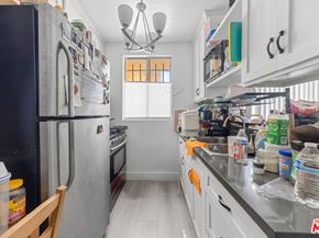 1207 S Catalina Street, Los Angeles CA 90006