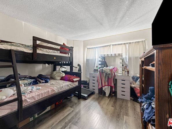 1207 S Catalina Street, Los Angeles CA 90006