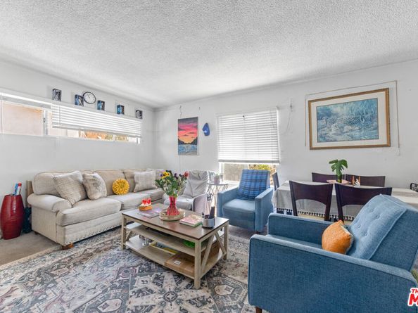 1207 S Catalina Street, Los Angeles CA 90006