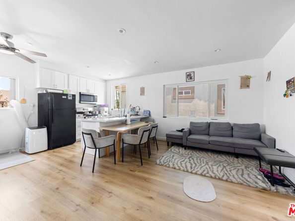 1207 S Catalina Street, Los Angeles CA 90006