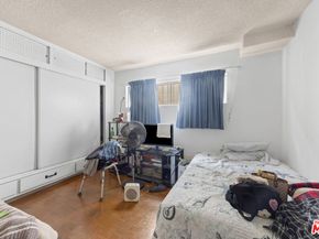 1207 S Catalina Street, Los Angeles CA 90006