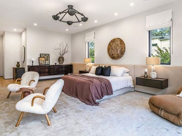 324 S Medio Drive, Los Angeles CA 90049