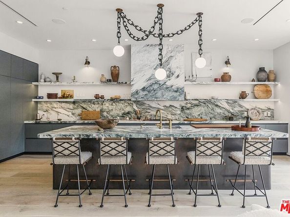 324 S Medio Drive, Los Angeles CA 90049
