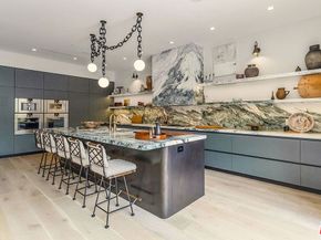 324 S Medio Drive, Los Angeles CA 90049