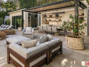 324 S Medio Drive, Los Angeles CA 90049