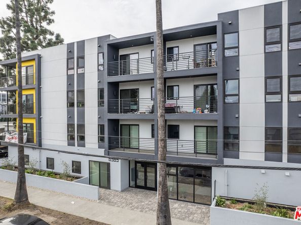 6363 Tyrone Avenue, Van Nuys CA 91401