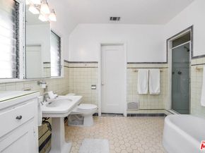 157 N Las Palmas Avenue, Los Angeles CA 90004