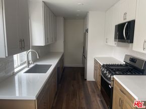 10980 Palms Boulevard 1, Los Angeles CA 90034