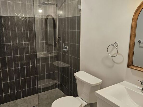 10980 Palms Boulevard 1, Los Angeles CA 90034