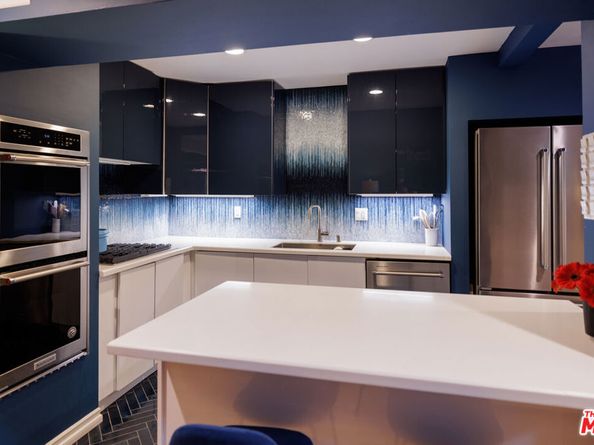 4425 Whitsett Avenue 210, Studio City CA 91604